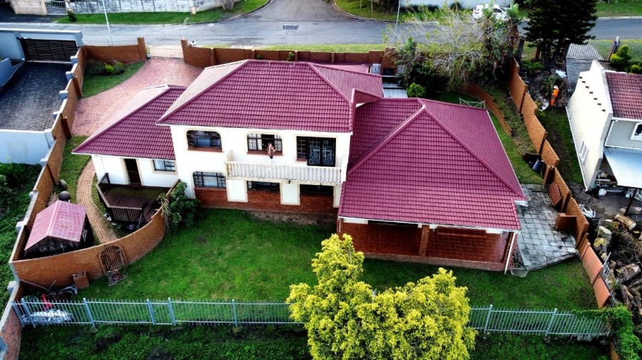 6 Bedroom Property for Sale in Baysville Eastern Cape